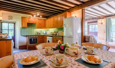 2 Bed in Cirencester 7