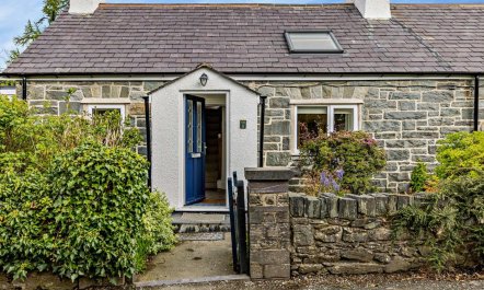 2 Bed in Bangor 1