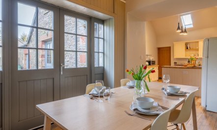 3 Bed in Loch Lomond 2