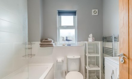 1 Bed in Brightlingsea 9