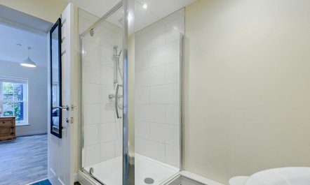 4 Bed in Tenby 4