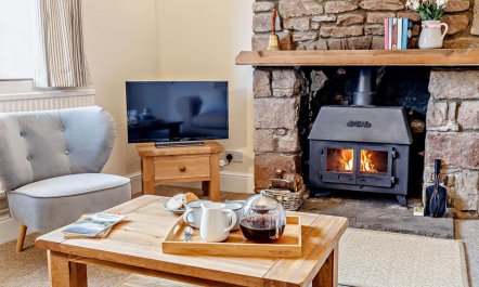 3 Bed in Chepstow 2