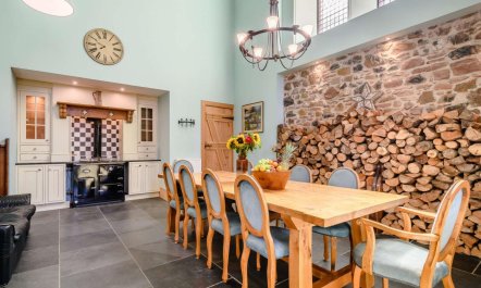 4 Bed in Isle Of Bute 2