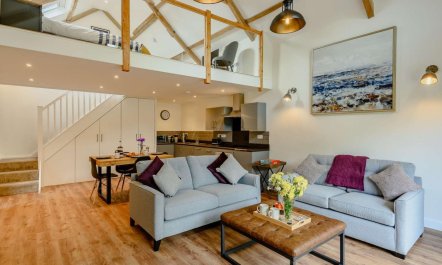 2 Bed in Glastonbury 4