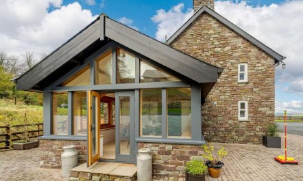 4 Bed in Llandysul 8