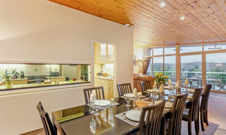 4 Bed in Windermere 8