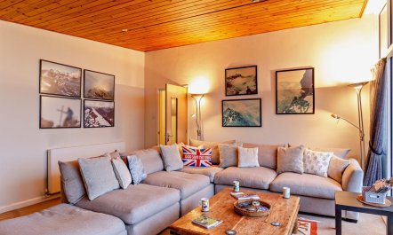 4 Bed in Windermere 4
