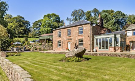 4 Bed in Cheshire