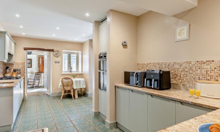 4 Bed in Cheshire 8