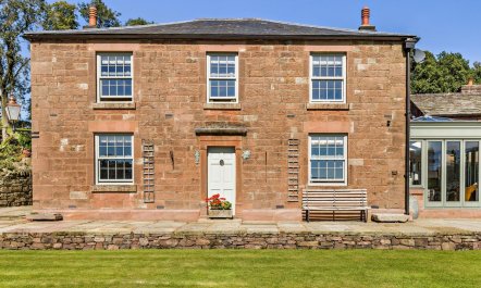 4 Bed in Cheshire 5