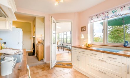 2 Bed in Winchelsea 5