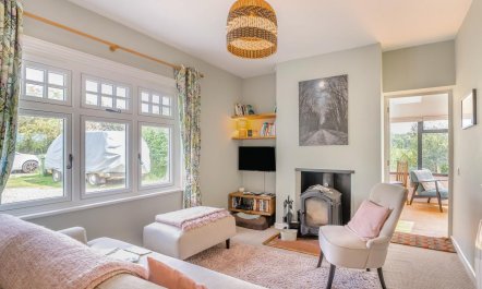 2 Bed in Winchelsea 2