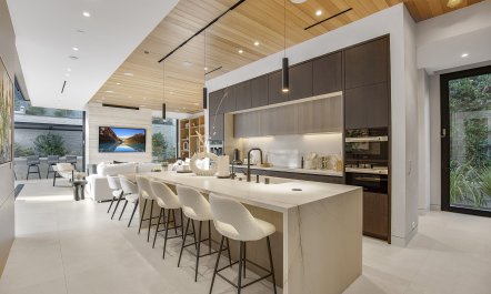 The Hillside Estate 7