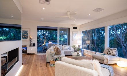 Beaches & Bush Walks 8