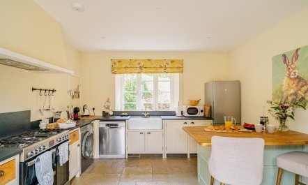 Wineberry Cottage 2