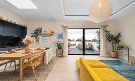 Hackney Rooftop Retreat