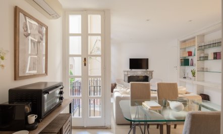 Romanesque Elegance 4