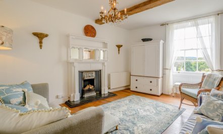 3 Bed in Stroud 3