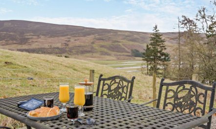 in Glen Clova (95654) 7