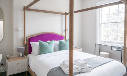 Notting Hill Retreat 1