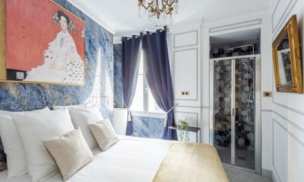 The Parisian 8