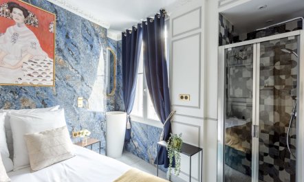 The Parisian 9