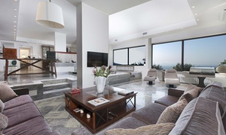 A Sunny Retreat 6