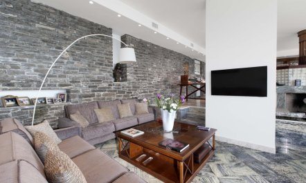 A Sunny Retreat 8