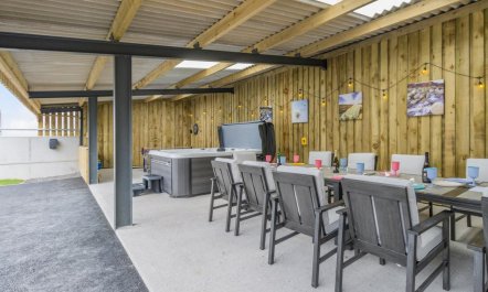 6 Bed in Llannefydd 3