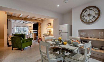2 Bed in Broadway 1