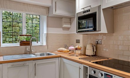 2 Bed in Broadway 9