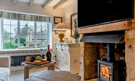 2 Bed in Broadway 4