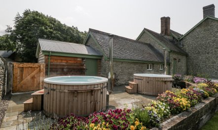 Evenjobb Court Farmhouse