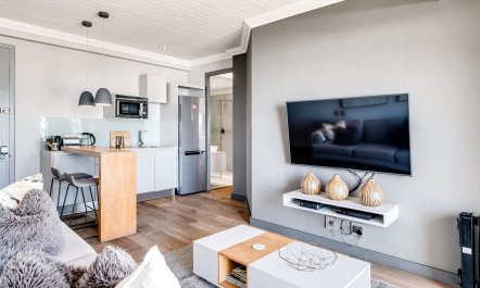 Breeze On Camps Bay 3