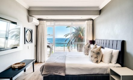Breeze On Camps Bay