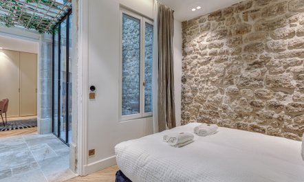 Playwright's Quarters 8