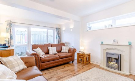 3 Bed in Torquay 1