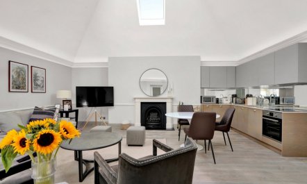 The Kensington Crown 3