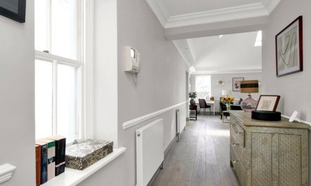 The Kensington Crown 9