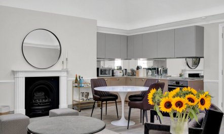 The Kensington Crown 4