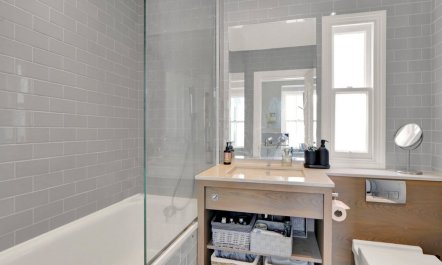 The Kensington Crown 8