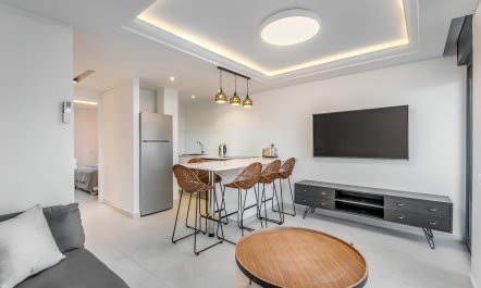 Architect's Balcony Retreat 4