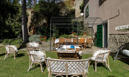 The Scent of Hydrangeas 3