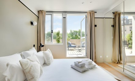 Terrace in the Sky 7