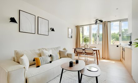 Terrace in the Sky 1