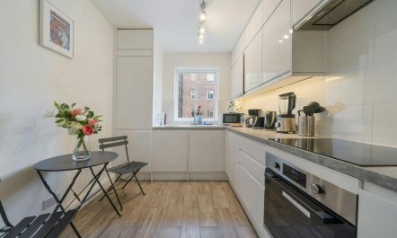 Kensington Kinship 1