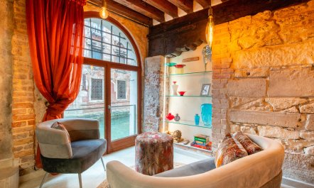 The Canal House 4