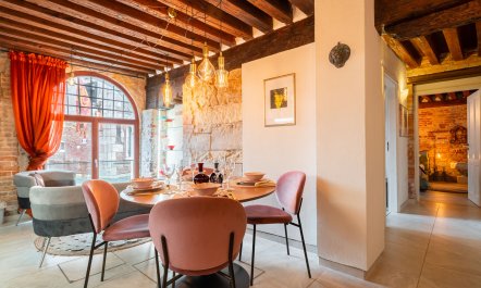 The Canal House 7
