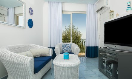 Amalfi Coast Living 3