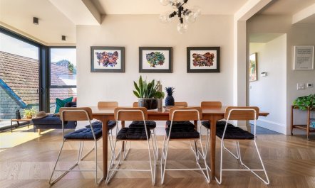 The Woman In White 7